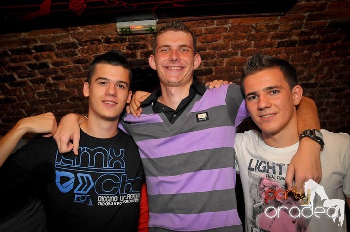 Escape Club zi de zi, 