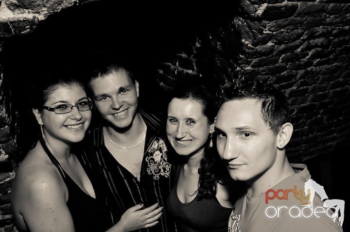 Escape Club zi de zi, 