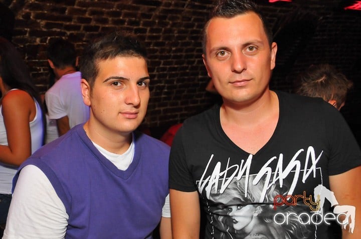 Escape Club zi de zi, 