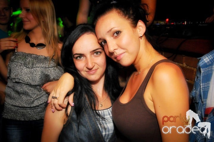 Escape Club zi de zi, 