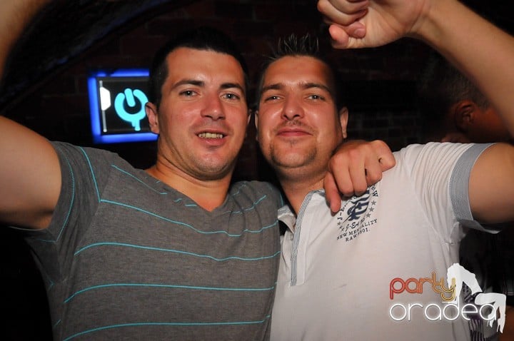 Escape Club zi de zi, 