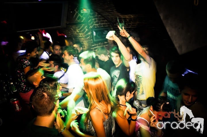 Escape Club zi de zi, 