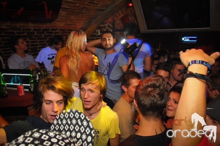 Escape Club zi de zi, 