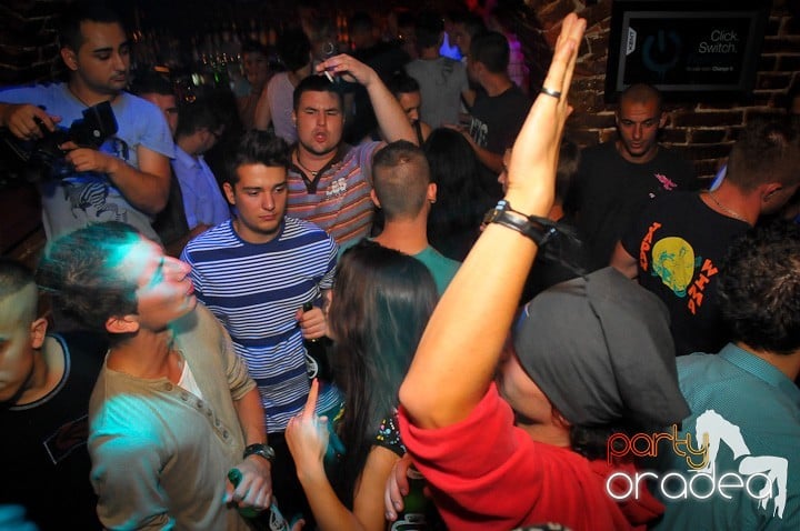 Escape Club zi de zi, 