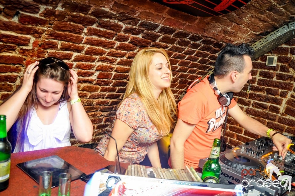 Escape - Easter party, 