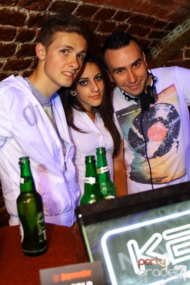 Escape Friday Party, 