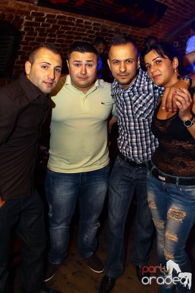 Escape Friday Party, 