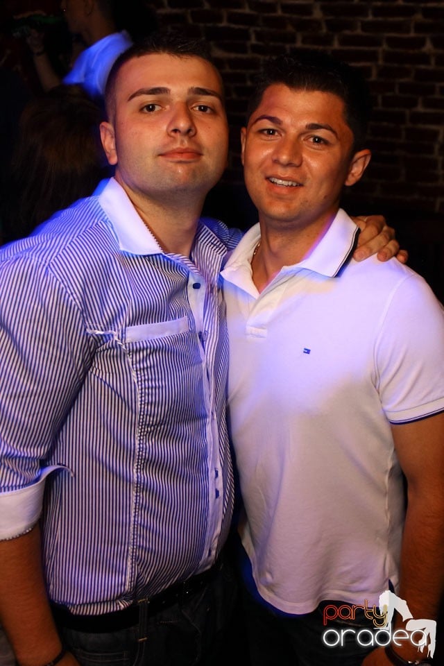 Escape Friday Party, 