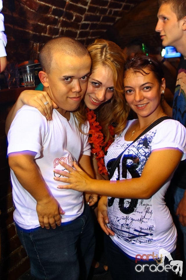 Escape Friday Party, 