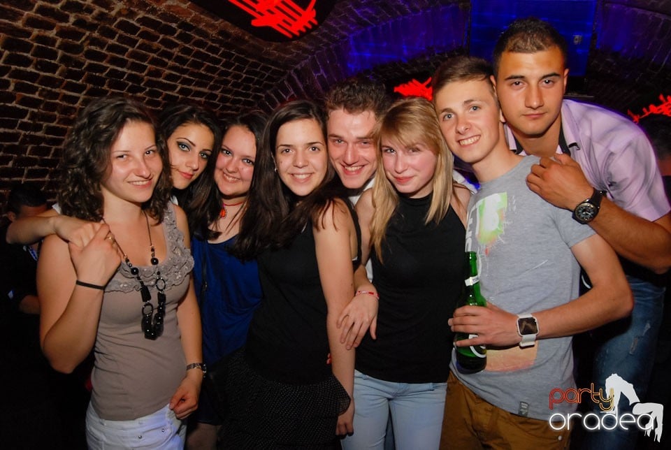 Escape Friday Party, 