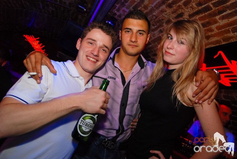 Escape Friday Party, 