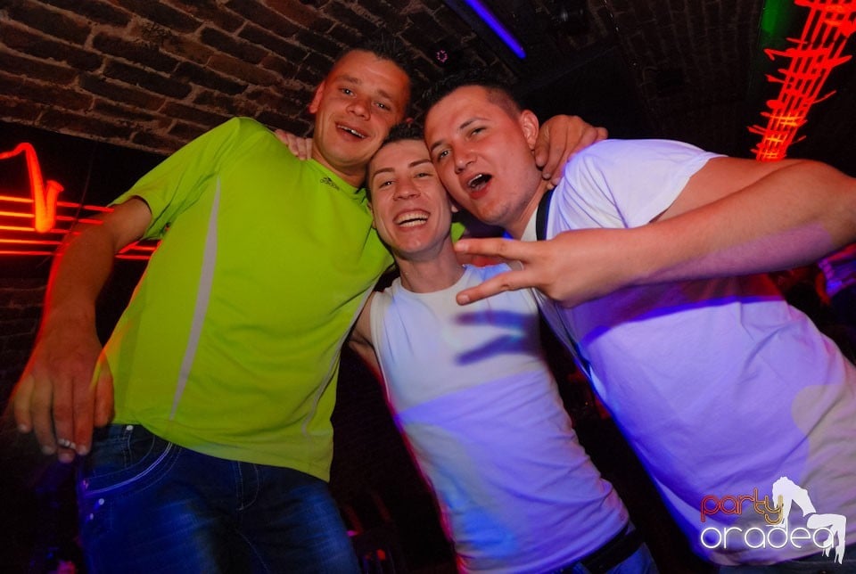 Escape Friday Party, 