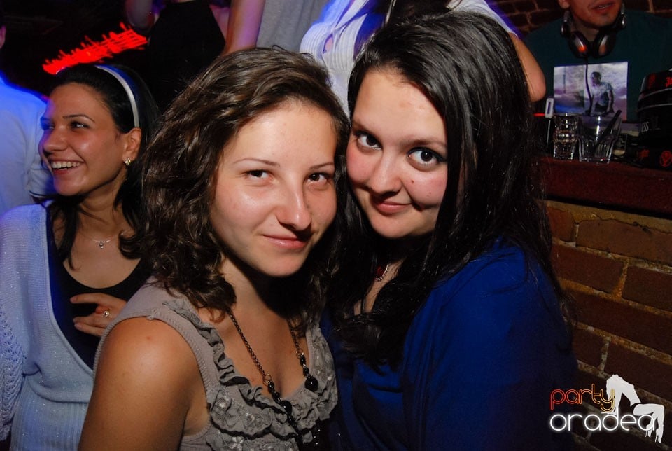 Escape Friday Party, 