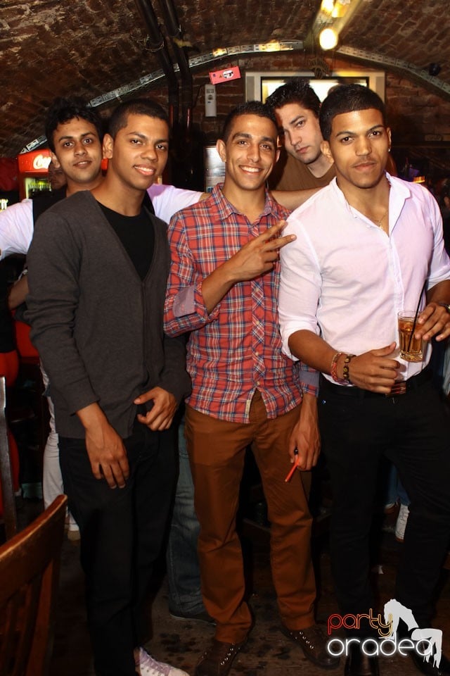 Escape Friday Party, 