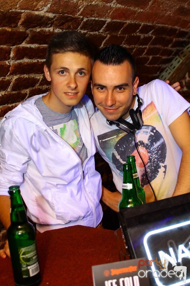 Escape Friday Party, 