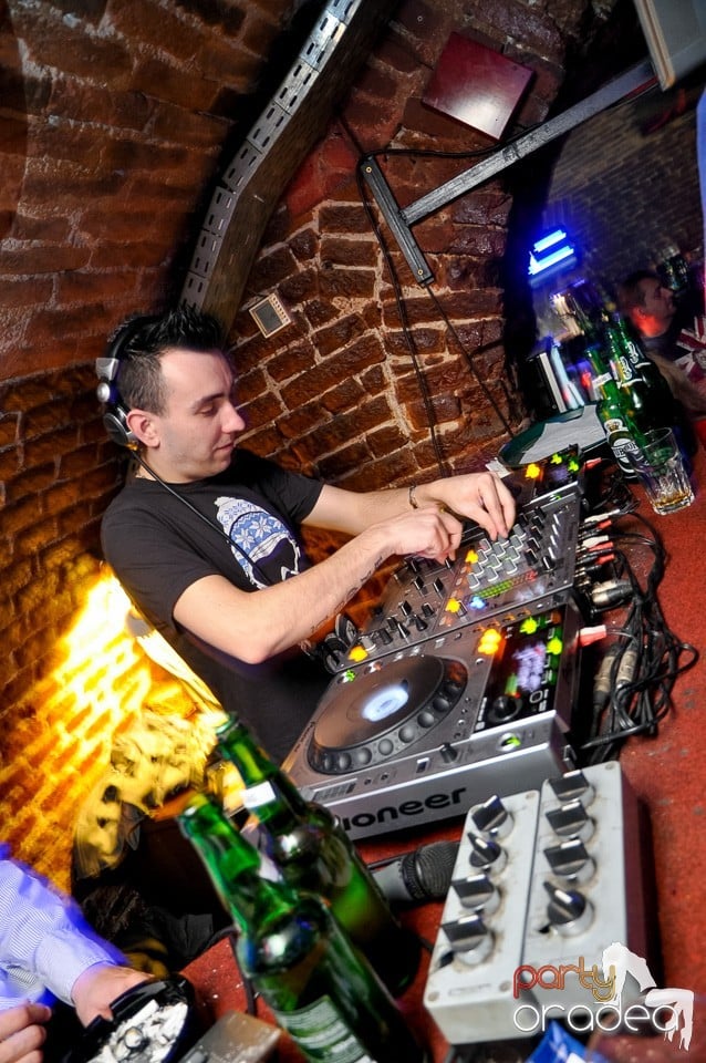 Escape Party cu DJ Prody, 