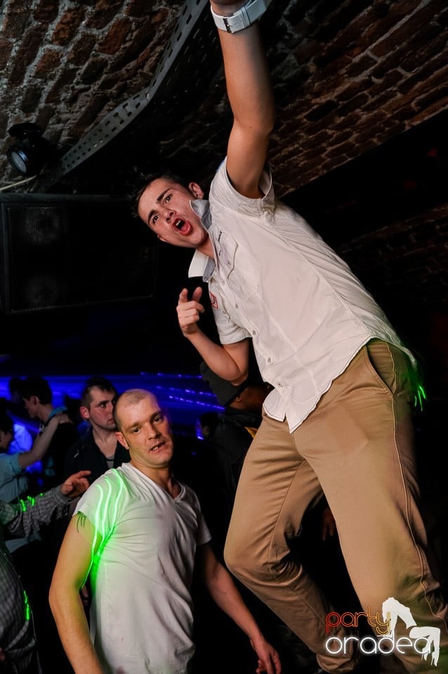 Escape Party cu DJ Prody, 