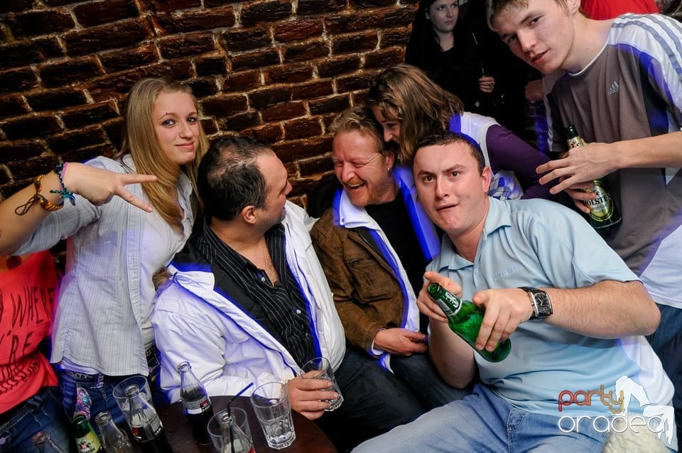 Escape Party cu DJ Prody, 