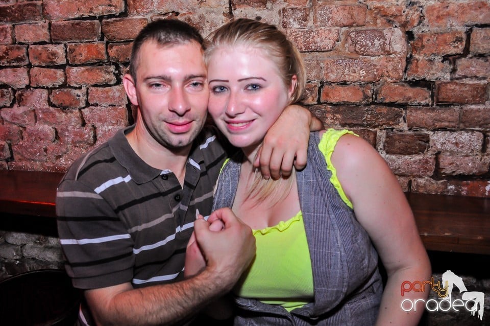 Escape - Revolution Party, 