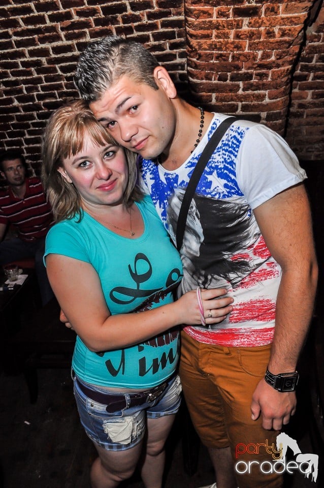 Escape - Revolution Party, 