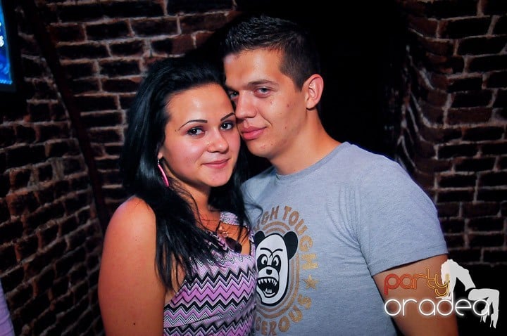 Escape seară de seară, 