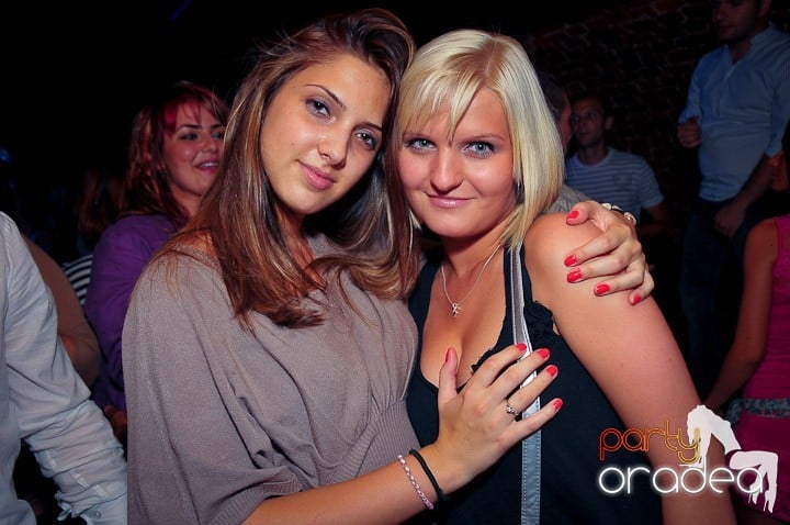 Escape seară de seară, 