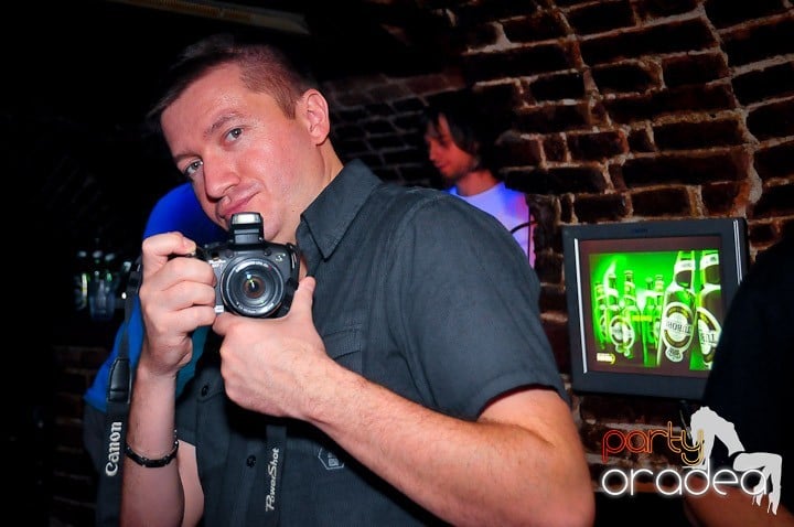 Escape seară de seară, 