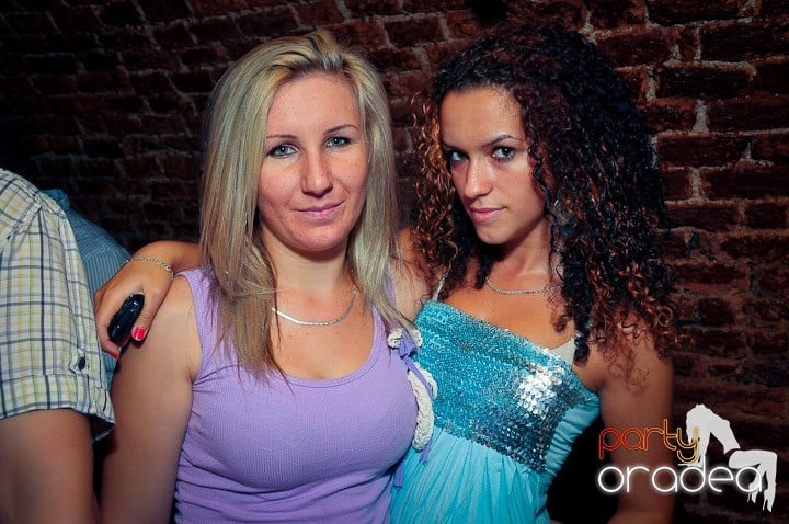 Escape seară de seară, 