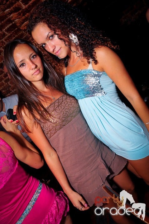 Escape seară de seară, 