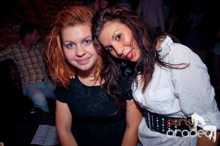 Escape seară de seară, 