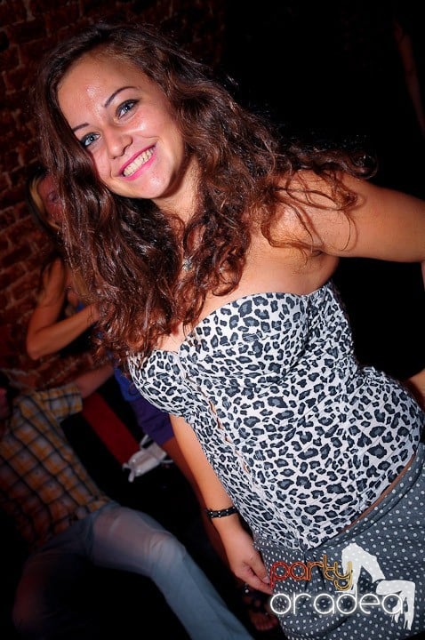 Escape seară de seară, 