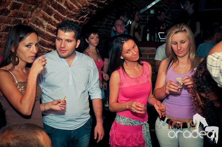 Escape seară de seară, 