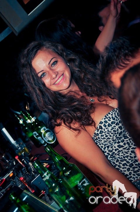 Escape seară de seară, 