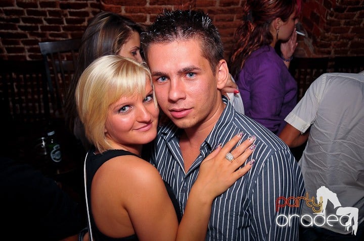 Escape seară de seară, 