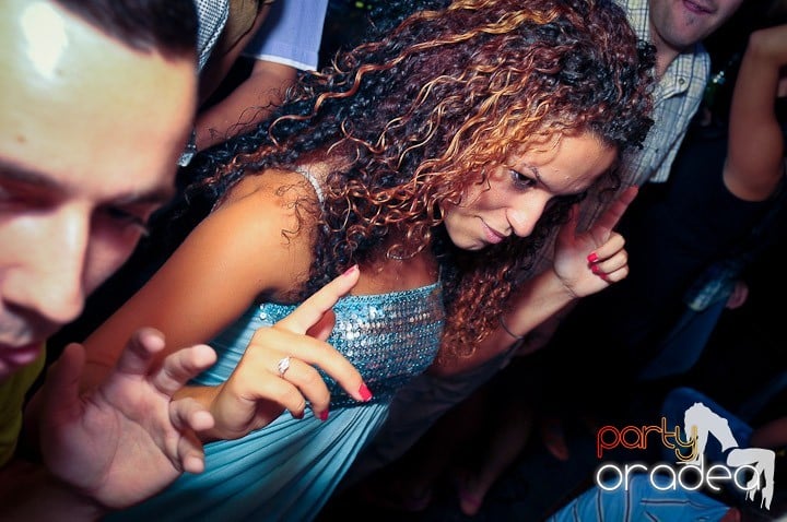 Escape seară de seară, 