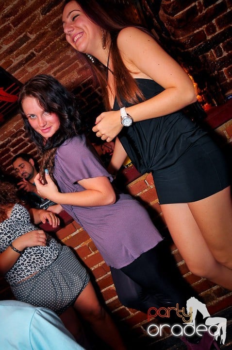 Escape seară de seară, 