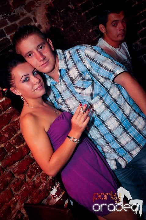 Escape seară de seară, 