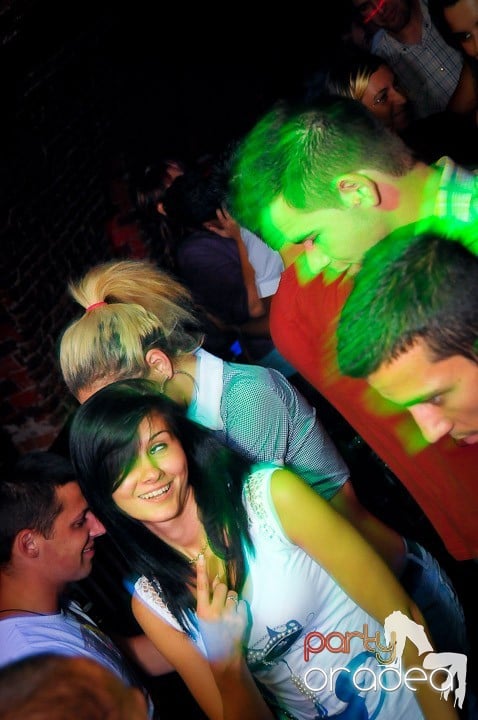 Escape seară de seară, 