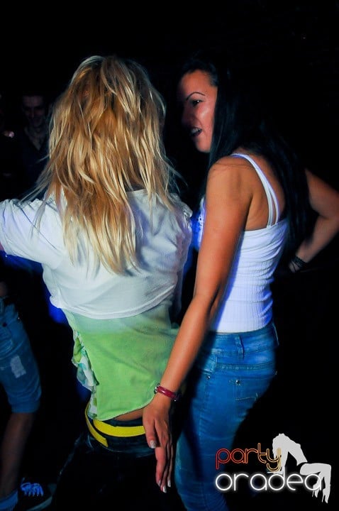 Escape seară de seară, 