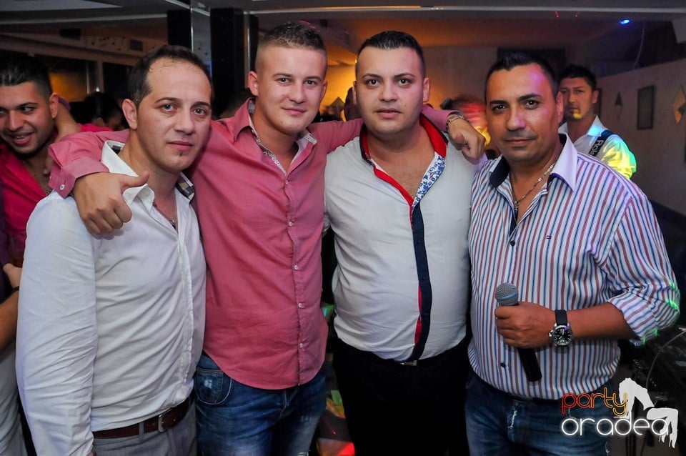 Eveniment special cu invitaţi speciali, 