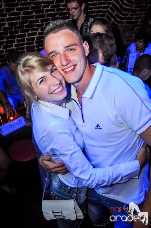 Everybody dance now!, 