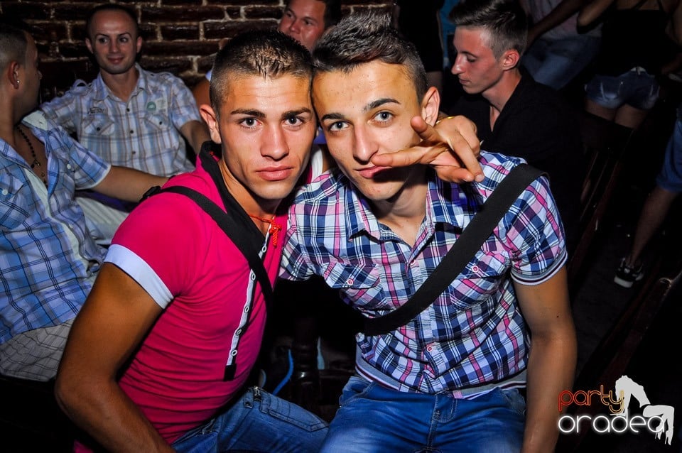 Everybody dance now!, 