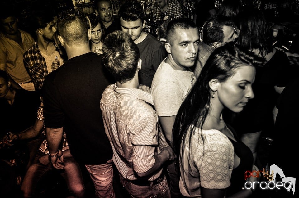 Everybody dance now!, 