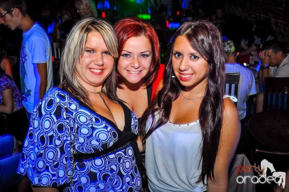 Everybody dance now!, 