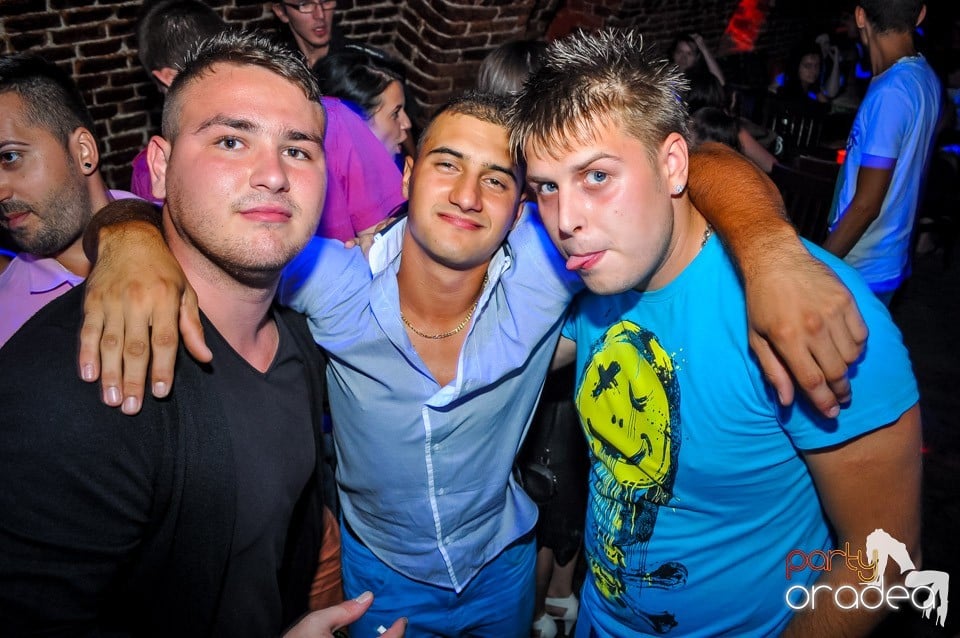 Everybody dance now!, 