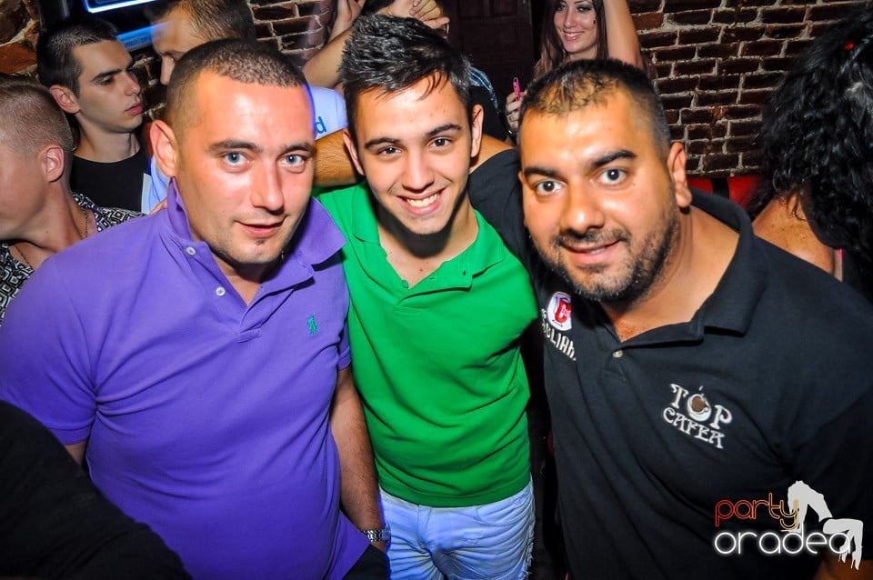 Everybody dance now!, 