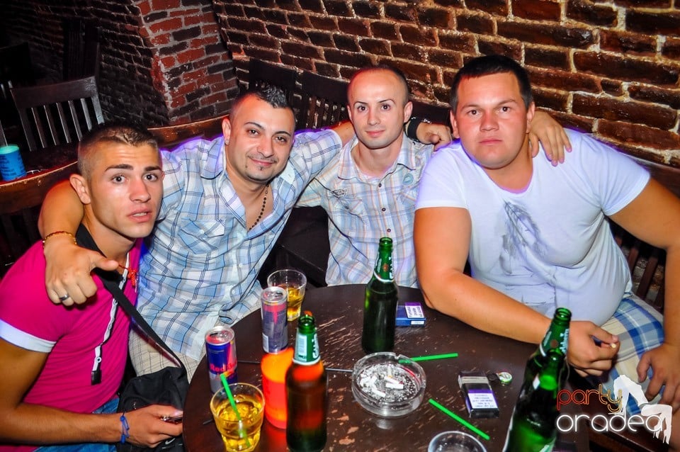 Everybody dance now!, 