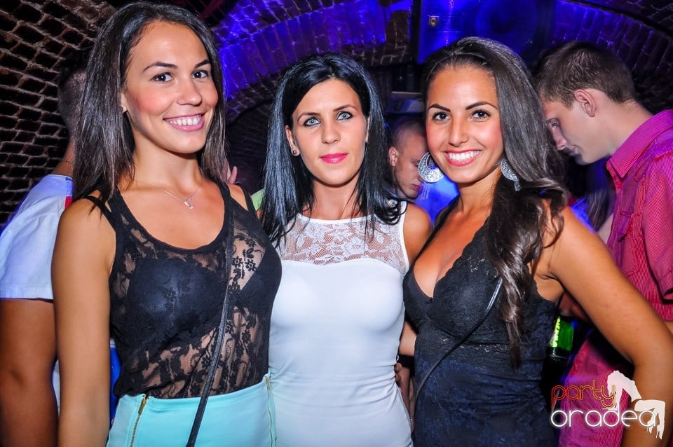 Everybody dance now!, 