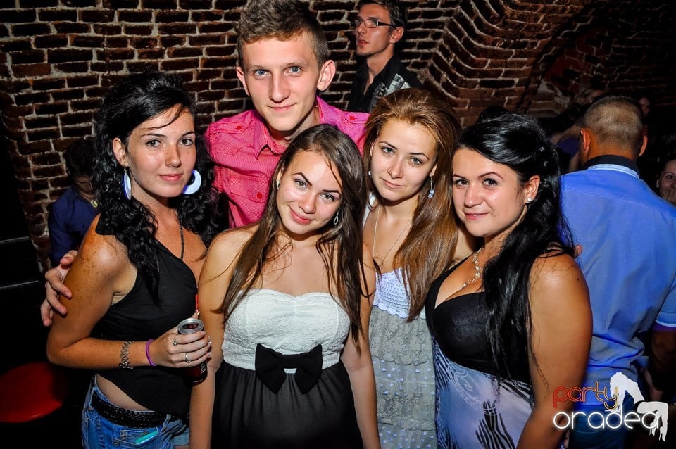 Everybody dance now!, 