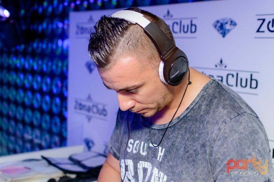 Exclusive Extravaganza Party, 